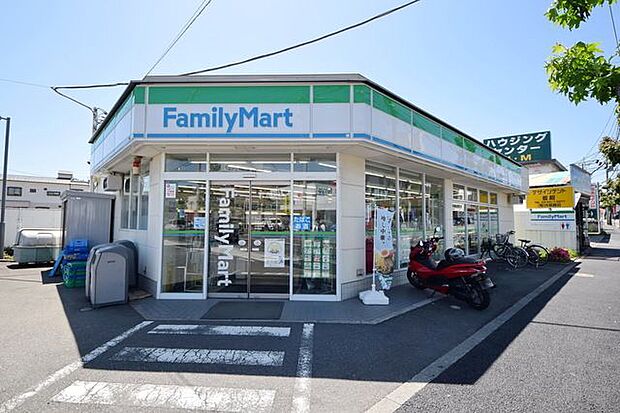 ファミリーマート 世田谷喜多見店(約391m)