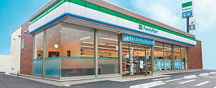 ファミリーマート 新桜台店 278m