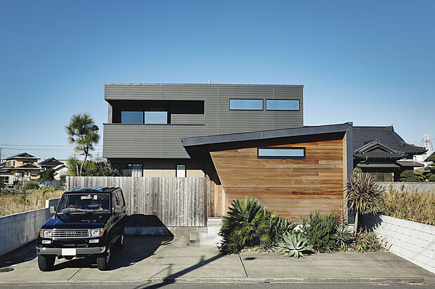 【FREAK'S HOUSE参考プラン外観】アウトドアと暮らしをつなぐ人気のデザイン住宅。開放的な空間で、心地よく過ごせる毎日を叶えます。
※掲載写真は参考プランのイメージです。