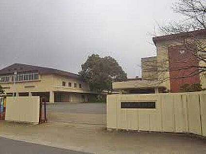 斑鳩町立斑鳩南中学校 680ｍ(徒歩9分)