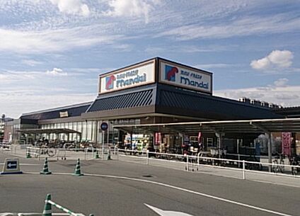 万代法隆寺店 1100ｍ(徒歩14分)