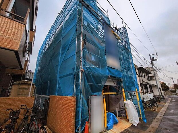 ≪現地ご案内は便利なネット予約も可能です!お気軽にお問い合わせください♪≫
お客様のすまいと安全を守る大切な住宅だからこそ、実際の建物の作りと安心感をぜひ現地にてご体感ください!ご見学予約受付です!