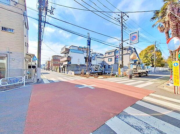 【前面道路含む現地写真】内覧とあわせて、お金の不安もスッキリ解消しませんか？一人ひとりのライフスタイルに合った、心にゆとりが持てるプランをご提案します。