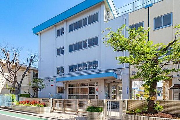 江戸川区立下鎌田小学校（約800m）