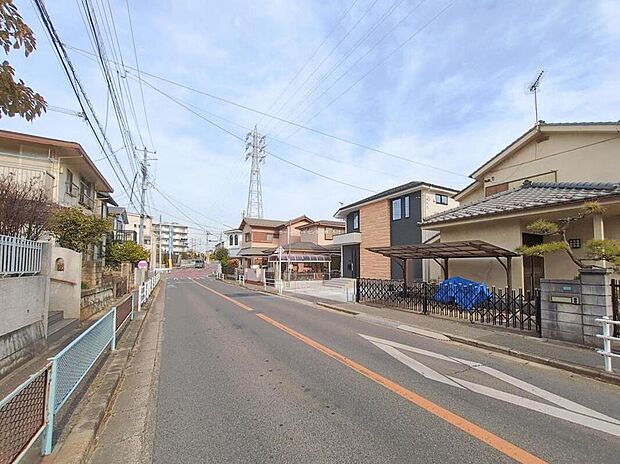 【前面道路含む現地写真】≪見学予約ができます！≫
平日・お仕事帰りなど、いつでもご案内可能です♪周辺環境と併せて、実際に現地をご確認ください♪