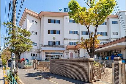 江戸川区立鹿本中学校 550m (徒歩7分)