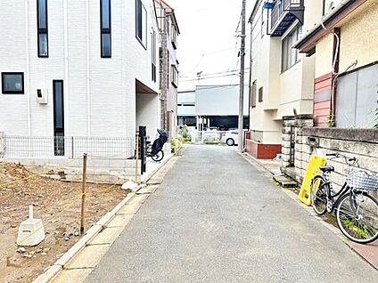 前面道路含む現地写真