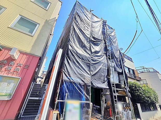 【現地外観写真】≪現地ご案内は予約も可能です!お気軽にお問い合わせください♪≫
南側が開けているので日当たり良好◎(現地(2026年7月)撮影)