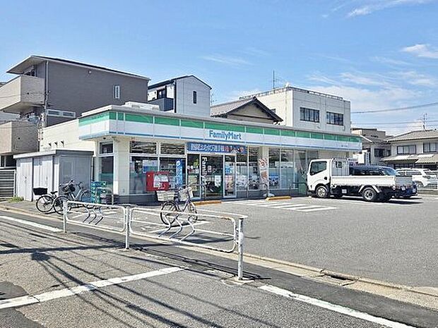 ファミリーマート瑞江一丁目店（約100m）