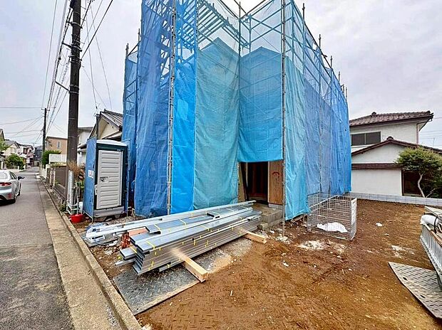 当物件のご案内につきましては、営業スタッフが丁寧に御対応します♪休日、お仕事帰りなど、ご都合に合わせていつでもご案内いたします♪周辺環境と併せて、実際に現地をご確認ください♪