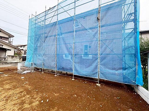 一戸建ての大きなメリットは、「自分の土地」を自由に使えること。好きなペットが飼えるほか、ガーデニングやDIY、車やバイクの手入れなど様々な趣味を楽しめます♪