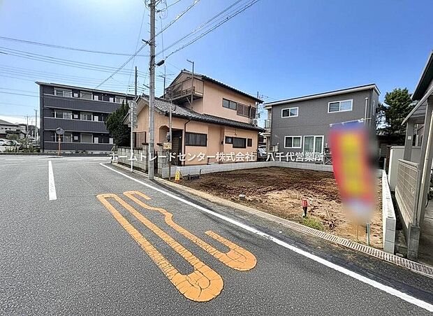 この風景が暮らしの一部に。毎日がイキイキと笑顔溢れる暮らしの始まりです♪ぜひ一度この見晴らしを体感してみませんか♪ご内見ご希望の際はぜひお気軽にご連絡下さい♪
【現地2026年9月撮影】