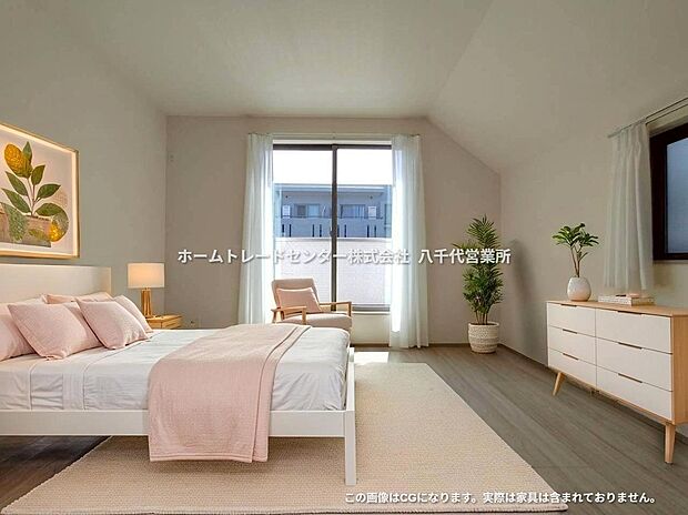 【洋室】ダブルベッドのサイズのベッドを配置しても十分な広さを確保できる寝室です♪住んでから後悔しないために、そして何よりゆっくりと安眠できるよう、居心地がよく快適に過ごせる寝室の空間づくりにこだわりましょう。