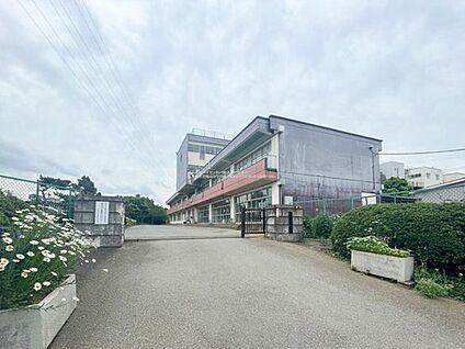 八千代市立勝田台中学校 1100m (徒歩14分)
