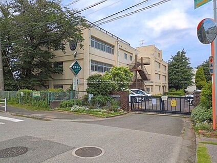 八千代市立西高津小学校 1490m (徒歩19分)