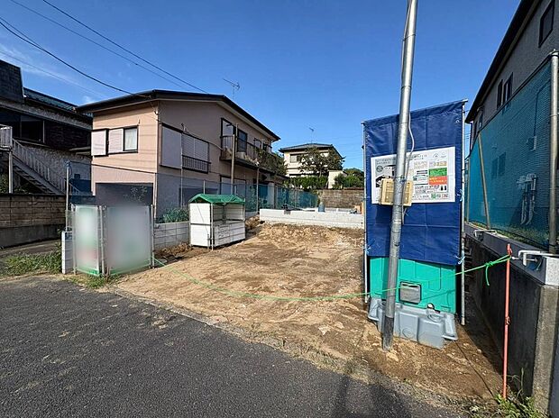 【現地写真】【施工例ご案内可】当物件のご案内につきましては、営業スタッフが丁寧に御対応します。休日、お仕事帰りなど、ご都合に合わせていつでもご案内いたします。周辺環境と併せて、実際に現地をご確認ください♪