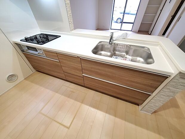 【キッチン】誰もが使いやすいデザインにこだわったキッチンです