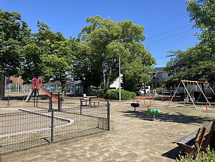 王塚公園 約90ｍ(徒歩約2分)