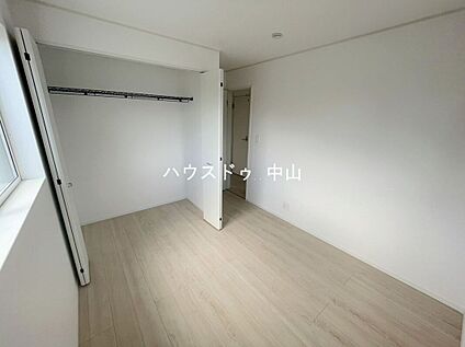 ＼多用途に使える2階洋室／