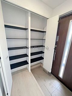  ＼住まいの第一印象を彩る玄関／
