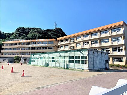 向陽小学校 1100ｍ(徒歩14分)