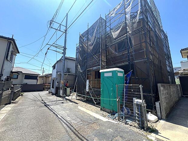 周辺は静かで落ち着いた住環境です♪
確かな住宅性能と暮らしを彩る充実の設備。快適な新生活がスタートできます。ぜひあなたの目で、現地をお確かめください♪