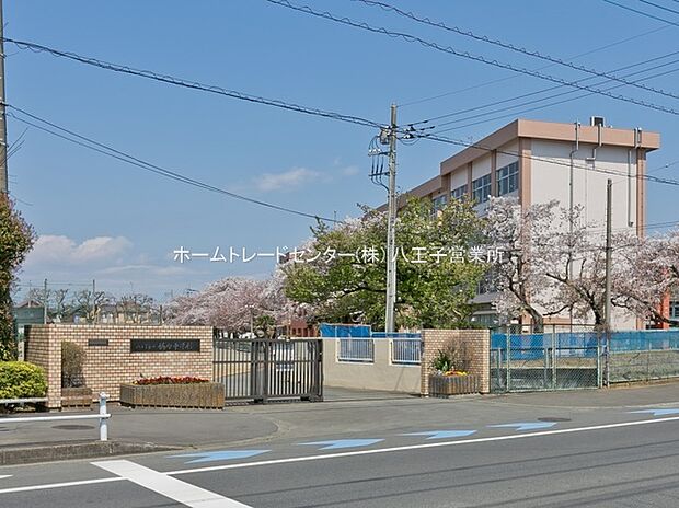 八王子市立楢原中学校(約300m)