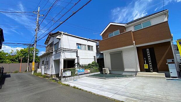 【前面道路含む現地写真】◆休日にご家族揃ってご見学はいかがでしょうか♪実際の現地を見てみると図面などではわからない、新たな発見もありますのでまずはお気軽にお問い合わせください！