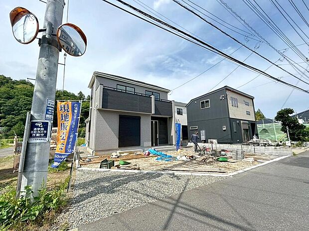 【前面道路含む現地写真】◆飯田グループホールディングス唯一の販売専門会社のホームトレードセンターの社員が直接、当物件をご案内いたします。見学希望、資料請求等、お気軽にお問い合わせくださいませ！！