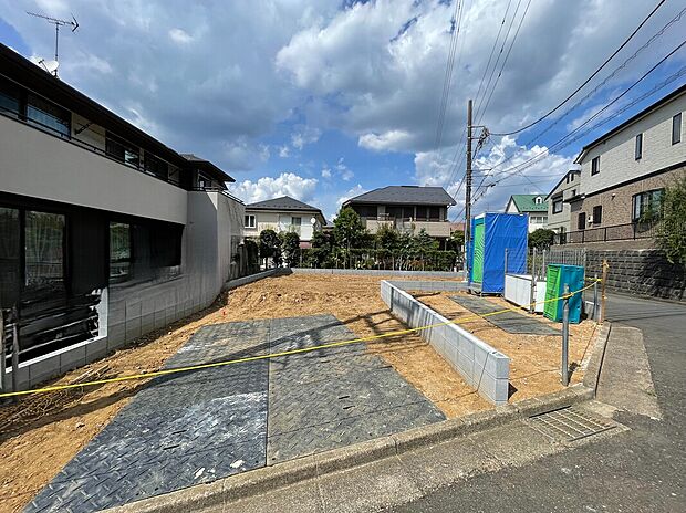 【現地写真】住宅ローンに関してもお任せ下さい♪
〇頭金、自己資金無しでも購入できます
〇マイカーローン、カードローンを住宅ローンでおまとめ可
〇家具、家電、引っ越し費用も借入可
〇勤続年数１年未満可