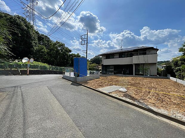 【前面道路含む現地写真】本日の「見学希望」大歓迎♪
ご希望の方は→【0120-888-958】まで♪
周辺物件もまとめてご紹介可能です♪

