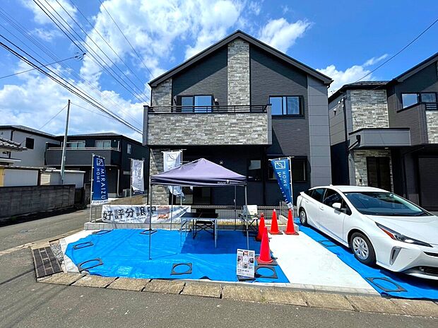 【現地外観写真】あって嬉しいシューズインクローク付き♪
バルコニー2箇所！