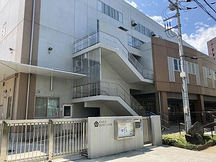 杉並区立桃井第二小学校 徒歩700m