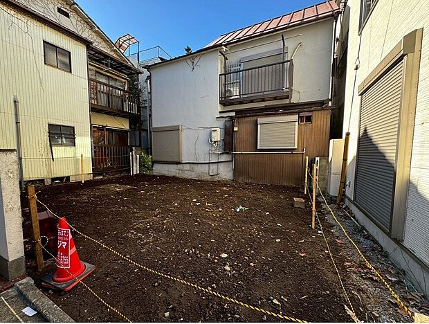 優しく流れる時間、四季を感じる暖かみのある家。この街とこの家で良かったと思えるこの場所で新たなストーリーを始めてください。