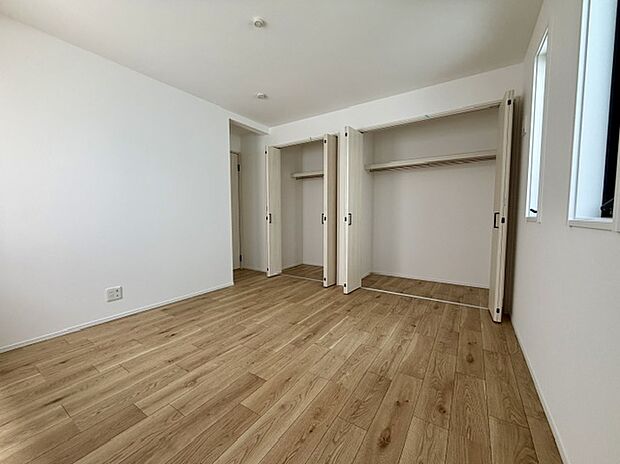【収納】収納は住みやすさへのこだわりです。部屋が物であふれて散らかるということが少なくなり、スッキリと片付いた状態を維持することができます。