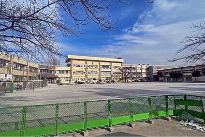 板橋区立下赤塚小学校 650ｍ