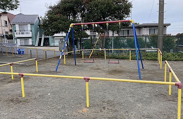 生田中谷第1公園(約90m)