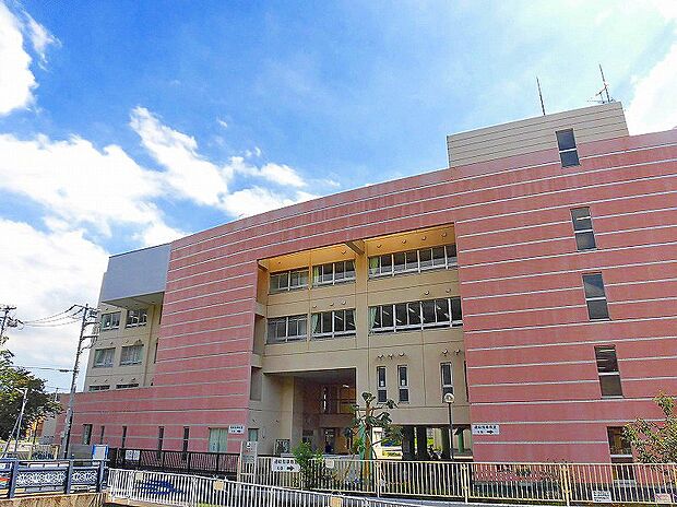 川崎市立東生田小学校（約1,300m）