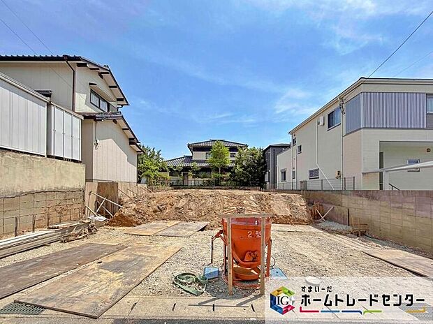 一戸建ての大きなメリットは、「自分の土地」を自由に使えること。好きなペットが飼えるほか、ガーデニングやＤＩＹ、車やバイクの手入れなど様々な趣味を楽しめます♪