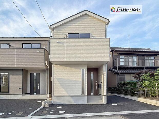 堂々完成いたしました!ぜひ現地にて、実際の建物・街並み・陽当たり等ご確認下さい♪お気軽にお問い合わせください☆