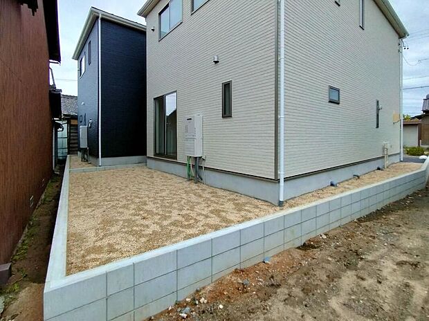 【現地外観写真】完成しております！本日内覧可能です！弊社では現地販売会を行っておりません。現地ご見学の際はお気軽にお問い合わせ下さい☆