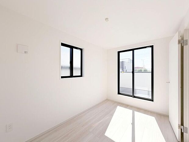 【リビング以外の居室】それぞれの部屋に落ち着きがあり、プライベート時間を大切にできる居室です。寝室や子ども部屋など多用途に使えます。