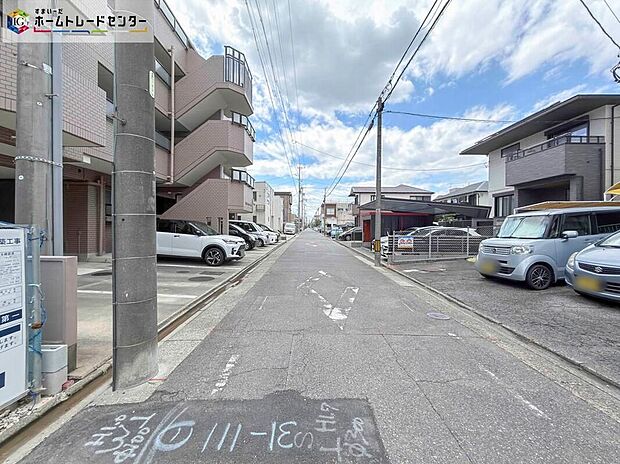 【前面道路含む現地写真】土日のご予約はもちろん、平日やお仕事終わりの時間に合わせて夜間のご案内も実施しています!まずはお客様のご都合やご希望をお聞かせください♪