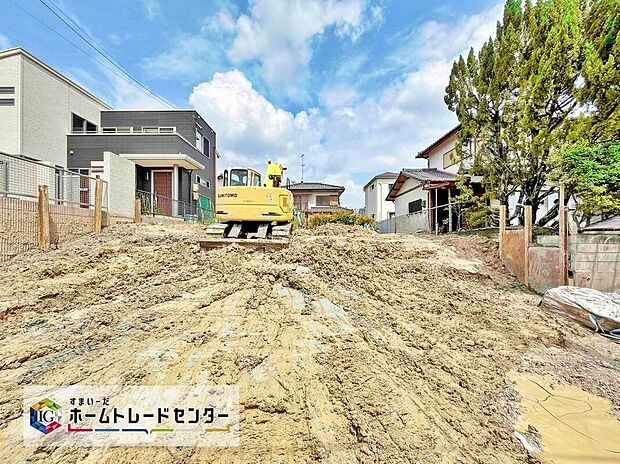 【現地外観写真】名鉄豊田線「米野木」駅までバスで11分「諸輪住宅前」停歩9分♪現地をご覧いただきながら、住まいの夢をお聞かせください！