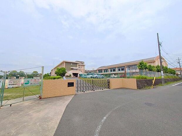 東郷町立春木台小学校(約410m)