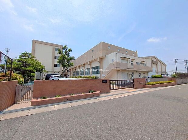 名古屋市立神の倉中学校（約1,200m）