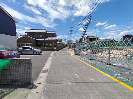 前面道路含む現地写真