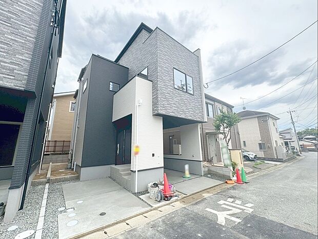 【1号棟】3階建てならではの存在感ある外観デザイン！