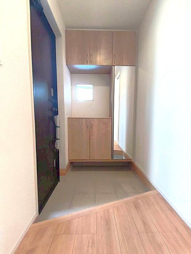 【玄関】我が家の顔として、一日の気分を上げてくれるステキな玄関です