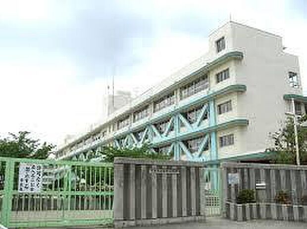 茨木市立耳原小学校（約480m）